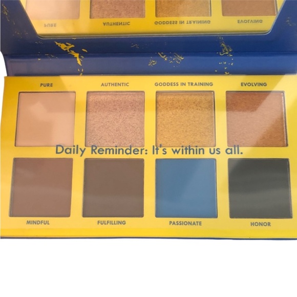 Chella Divine Purpose Eyeshadow Palette - Picture 5 of 8